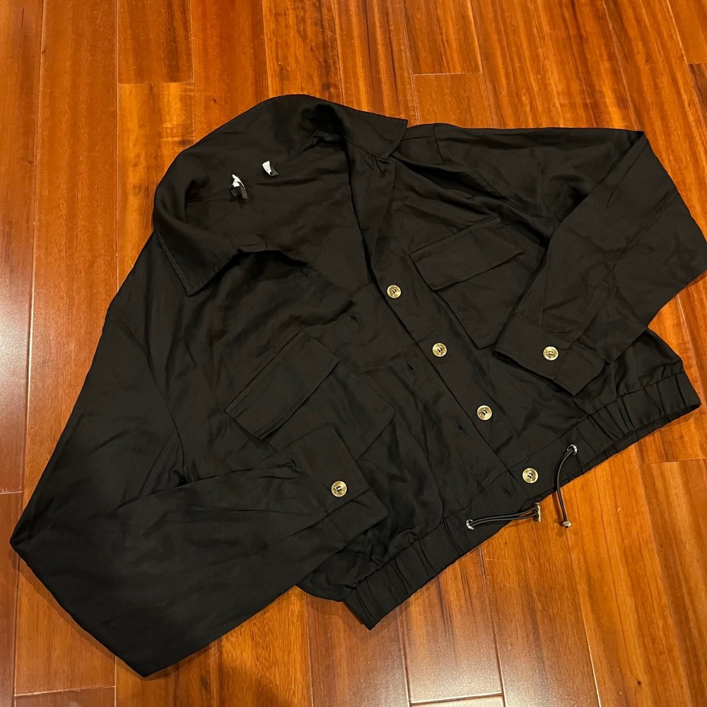 Lulus Black Jacket Shirt Utility Button Front Collared Lightweight Crop NWOT M